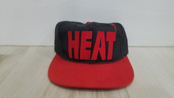 MENS - Worn Vtg Miami Heat snapback Cap